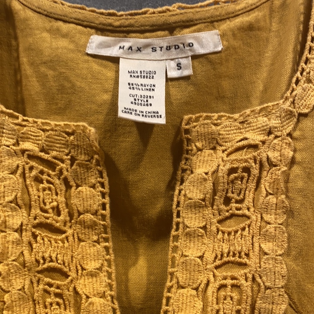 Yellow Dress - Picture 4 of 4